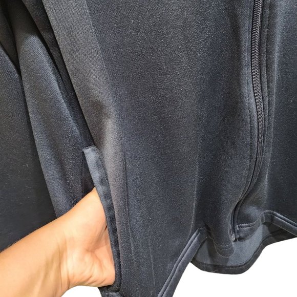 FC Barcelona Classic Sweatshirt Track Jacket Men's Size M Long Sleeve Soccer - Picture 8 of 16